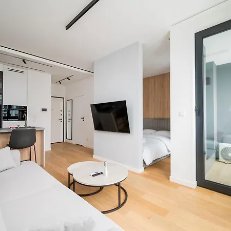 아파트 Grzybowska 12th Floor Comfort By Bookinghost 바르샤바