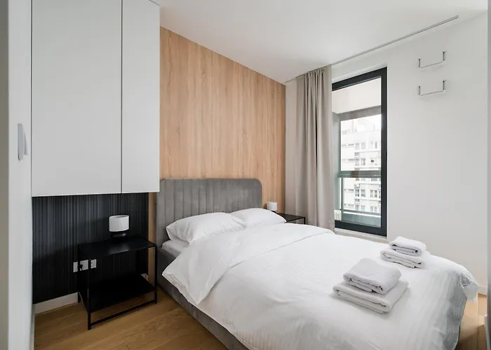 Apartment Grzybowska 12th Floor Comfort By Bookinghost