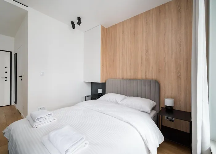 Grzybowska 12th Floor Comfort By Bookinghost Apartment