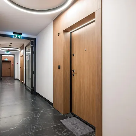 Appartamento Grzybowska 12th Floor Comfort By Bookinghost Varsavia